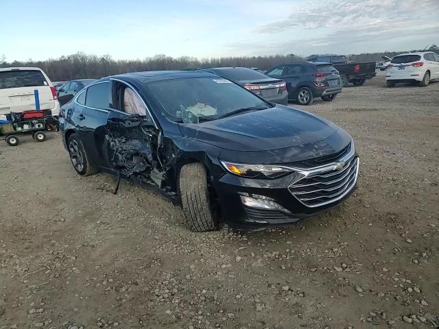 2022 Chevrolet Malibu - Image 10