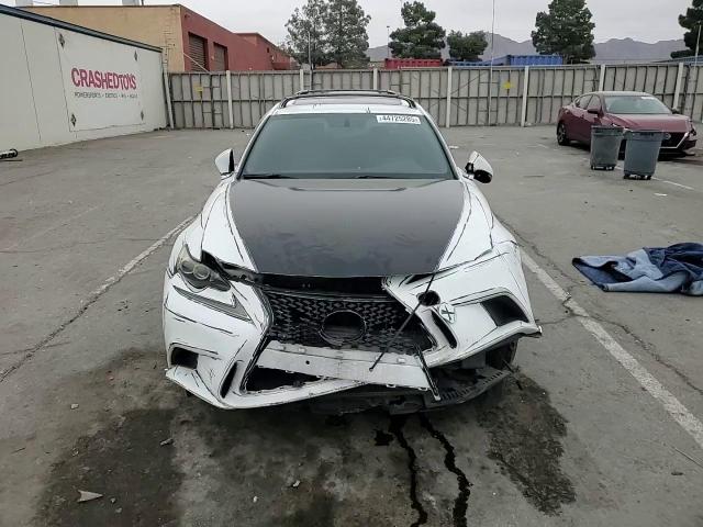 2014 Lexus IS - Image 11