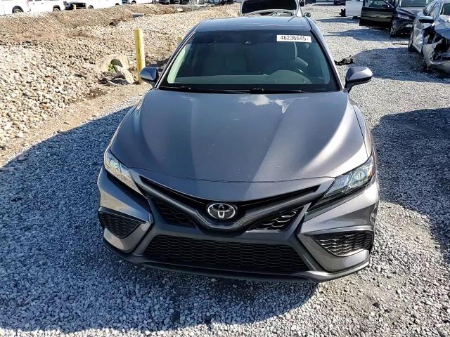 2021 Toyota Camry - Image 11