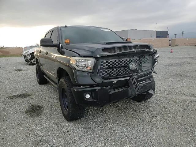 2018 Toyota Tundra - Image 11