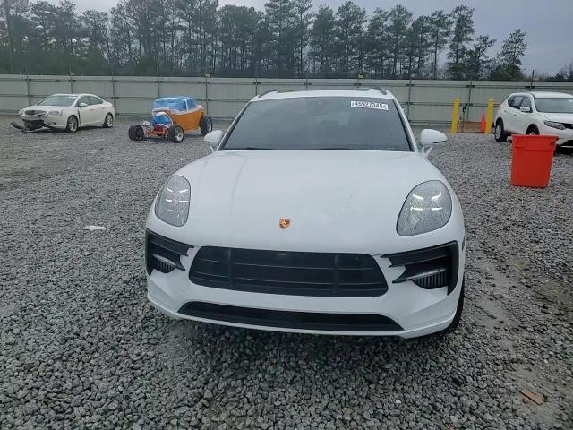 2021 Porsche Macan - Image 14