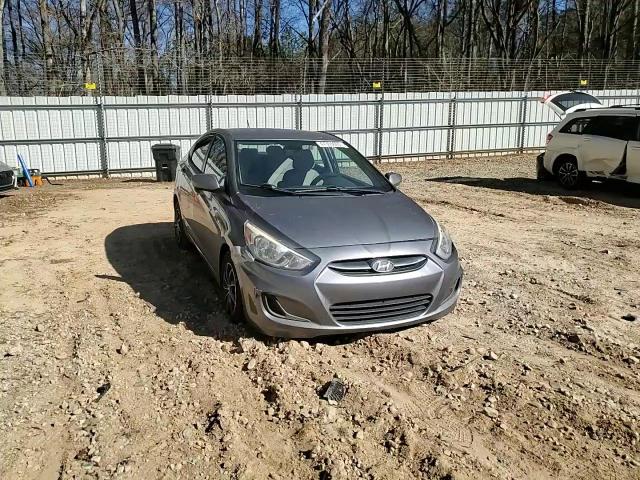 2015 Hyundai Accent - Image 10