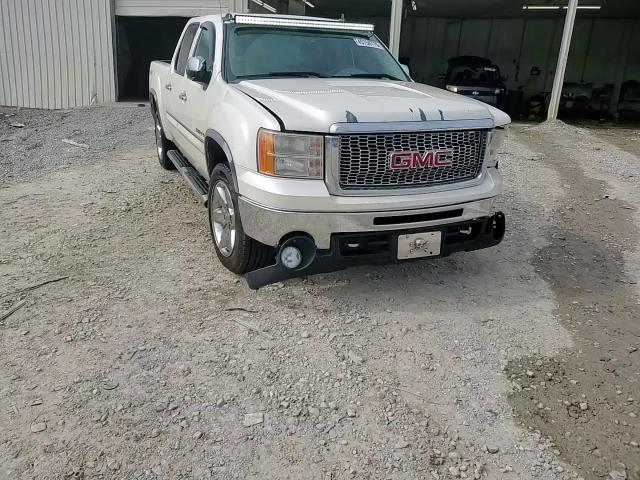 2012 GMC Sierra - Image 13