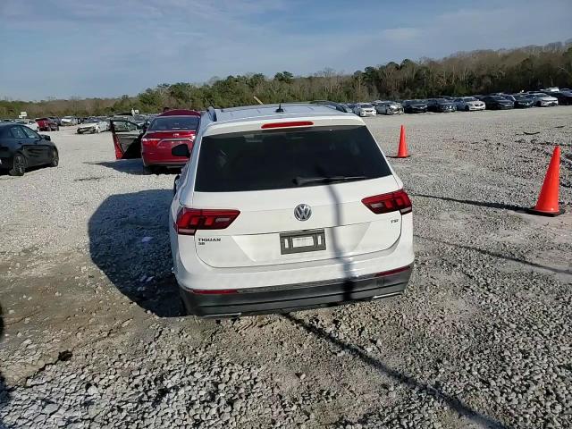 2018 Volkswagen Tiguan - Image 11