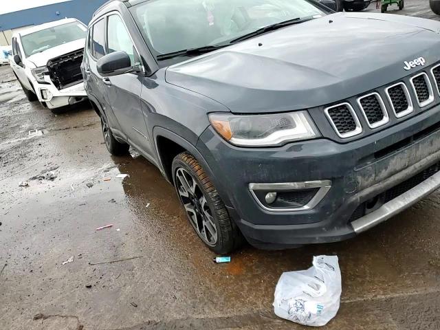 2018 Jeep Compass - Image 11