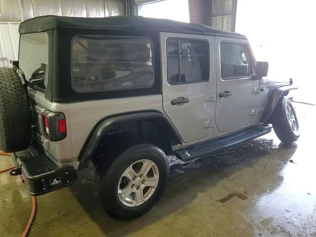 2018 Jeep Wrangler - Image 13