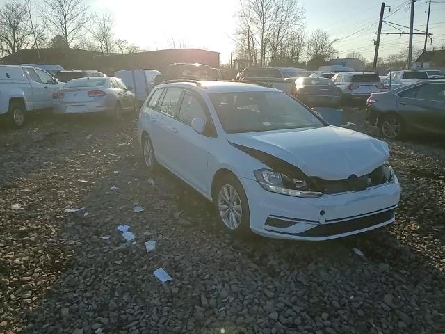 2018 Volkswagen Golf - Image 11