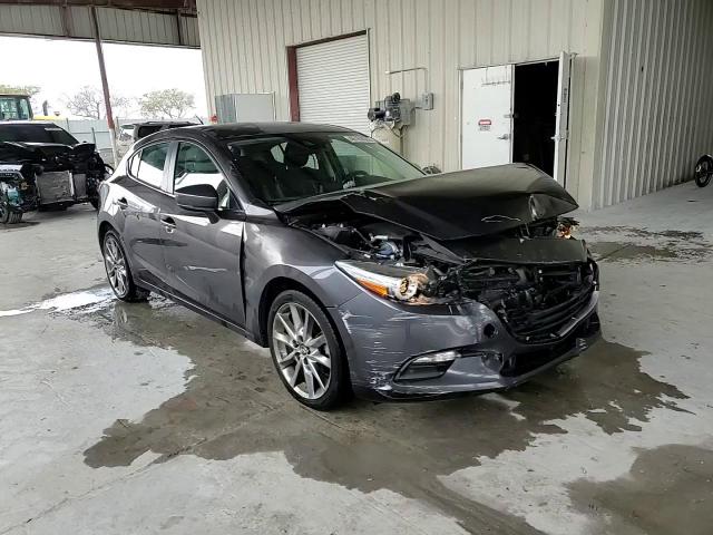 2018 Mazda 3 - Image 13