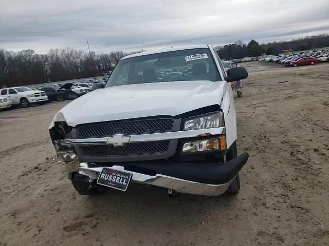 2004 Chevrolet Silverado - Image 11