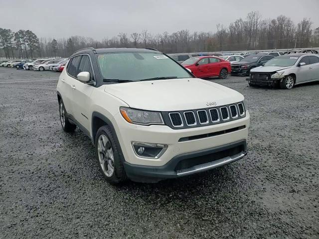 2019 Jeep Compass - Image 11