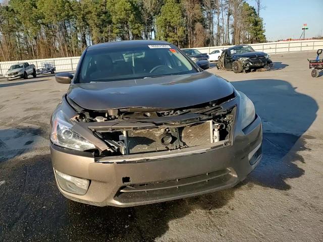 2015 Nissan Altima - Image 10