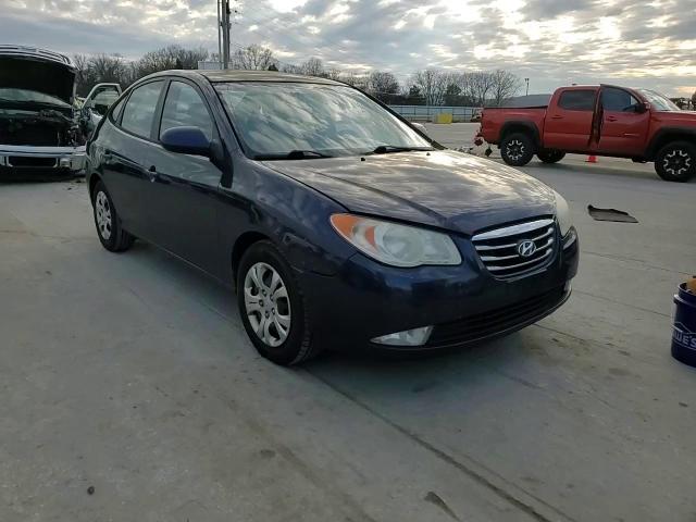 2010 Hyundai Elantra - Image 11