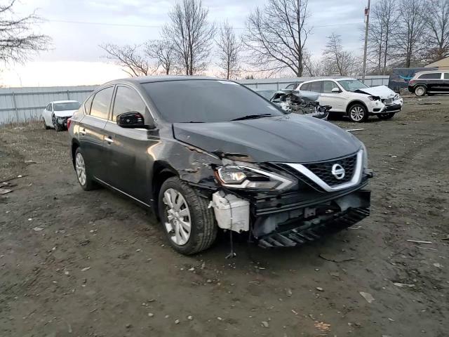 2016 Nissan Sentra - Image 10