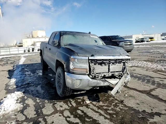 2017 Chevrolet Silverado - Image 11