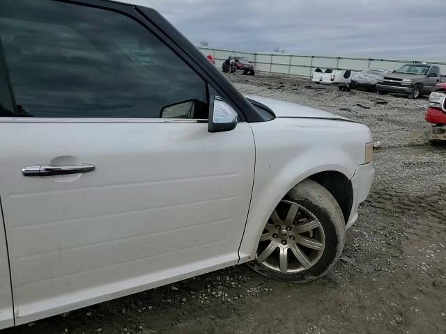 2010 Ford Flex - Image 12