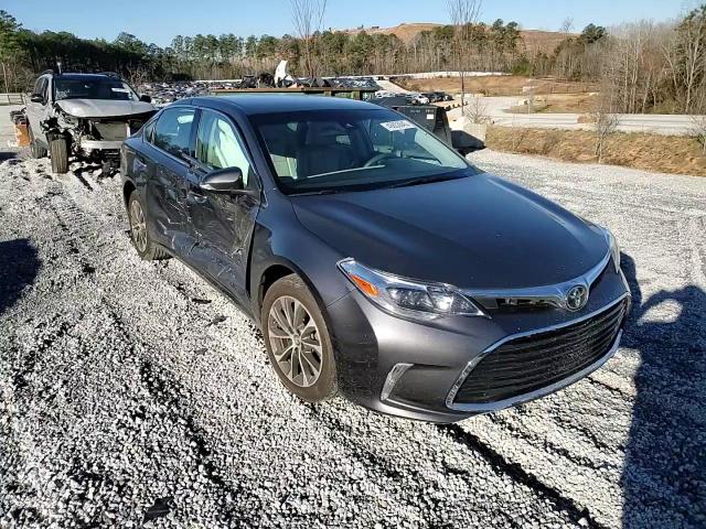2017 Toyota Avalon - Image 11