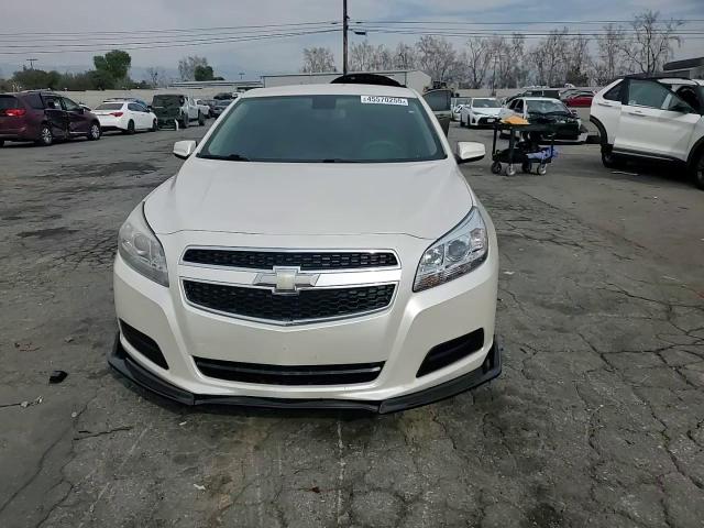 2013 Chevrolet Malibu - Image 10