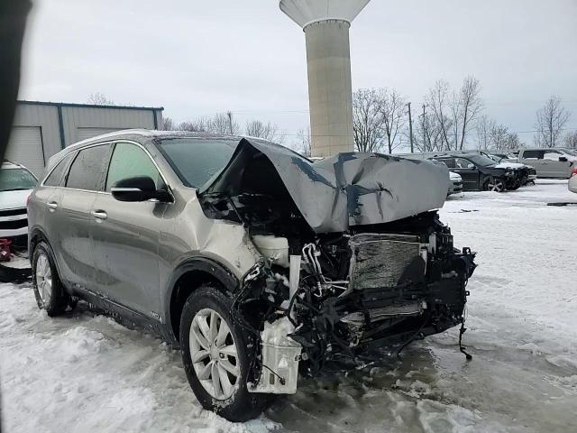 2016 Kia Sorento - Image 15