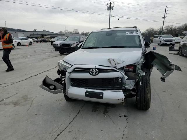 2020 Toyota 4Runner - Image 11