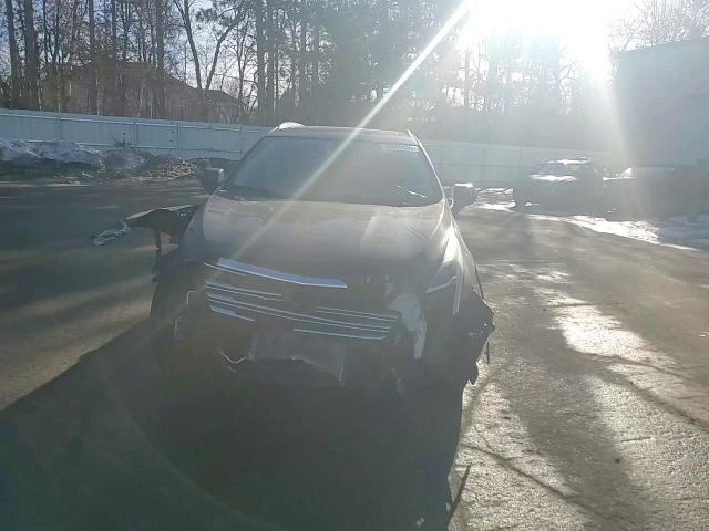 2017 Cadillac XT5 - Image 11