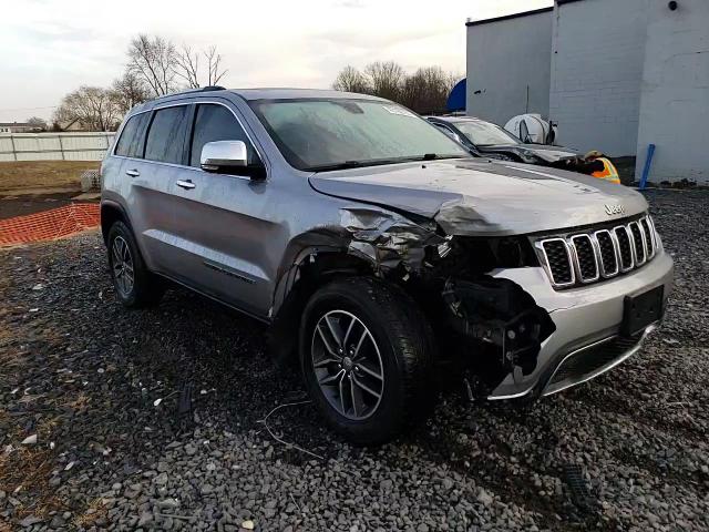 2018 Jeep Grand Cherokee - Image 15