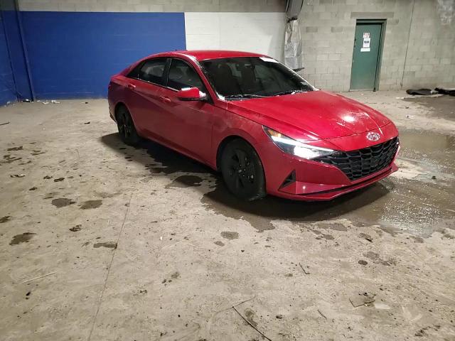 2023 Hyundai Elantra - Image 13