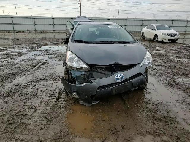 2014 Toyota Prius - Image 11