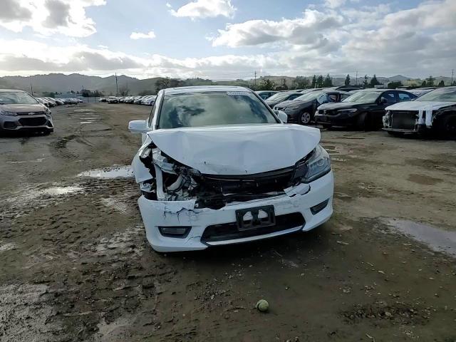 2015 Honda Accord - Image 10
