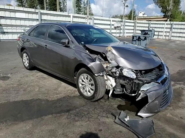 2015 Toyota Camry - Image 11