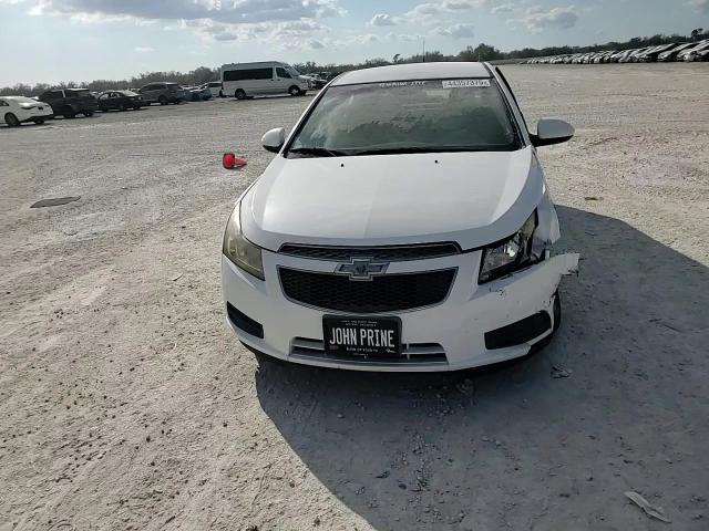 2014 Chevrolet Cruze - Image 10
