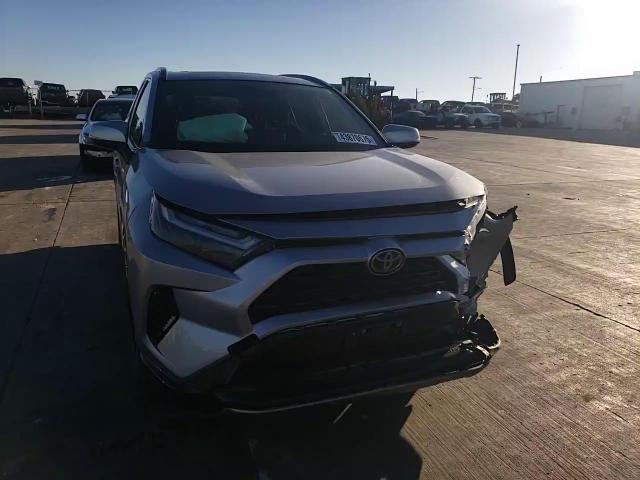 2022 Toyota RAV 4 - Image 12