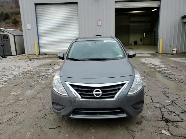 2019 Nissan Versa - Image 11