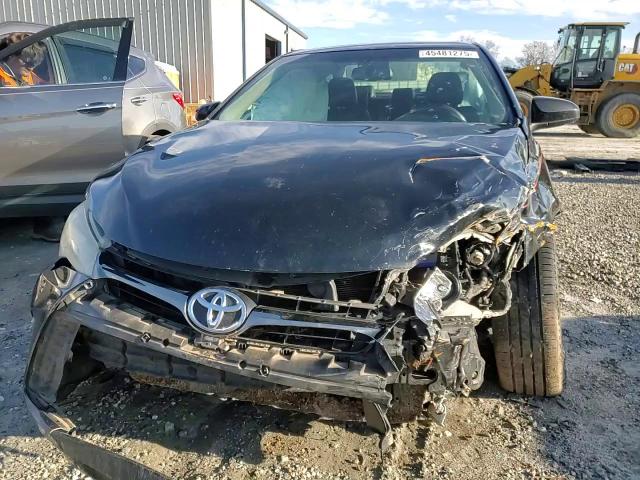 2015 Toyota Camry - Image 11
