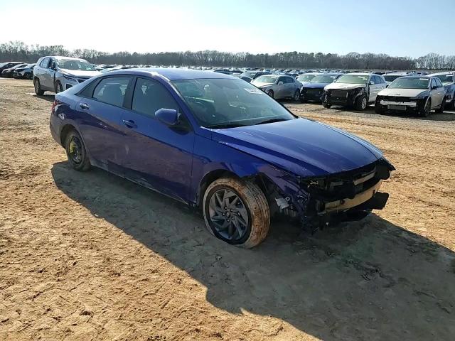 2024 Hyundai Elantra - Image 14
