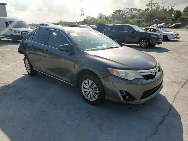 2014 Toyota Camry - Image 14