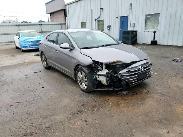 2020 Hyundai Elantra - Image 11