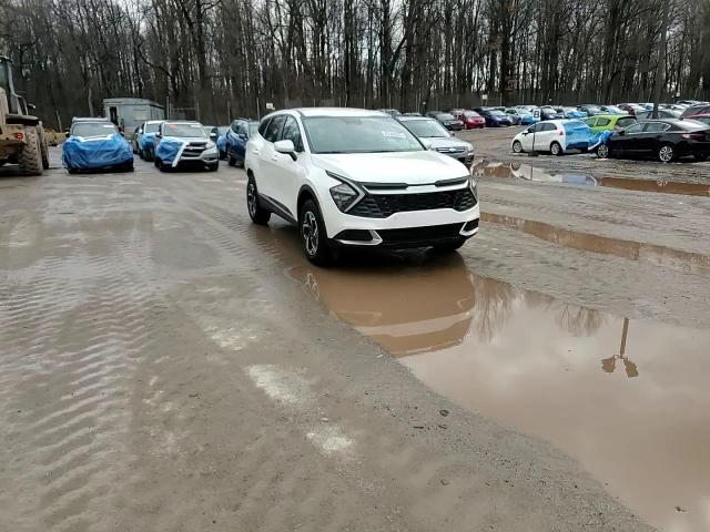 2023 Kia Sportage - Image 15
