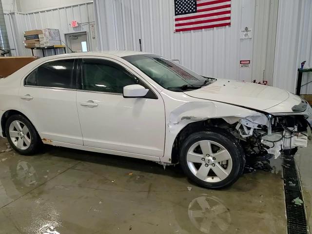 2012 Ford Fusion - Image 13
