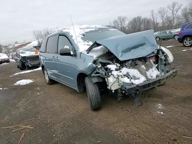 2007 Toyota Sienna - Image 12