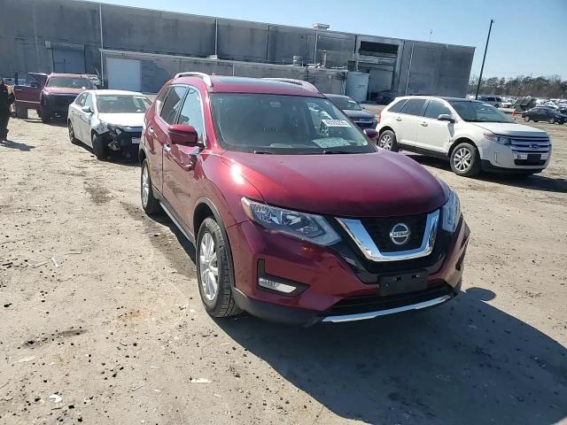 2018 Nissan Rogue - Image 12