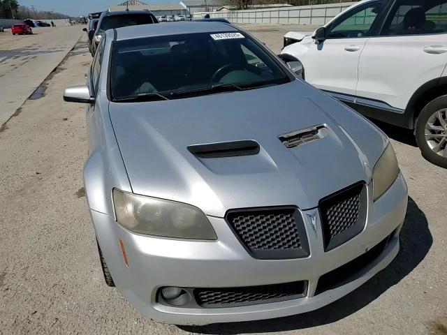 2009 Pontiac G8 - Image 10