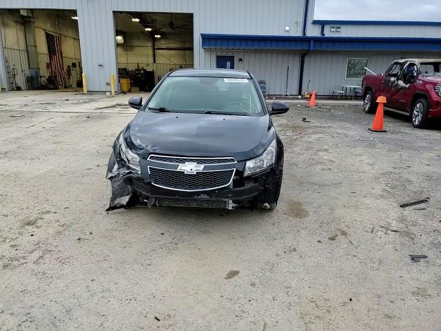 2014 Chevrolet Cruze - Image 11