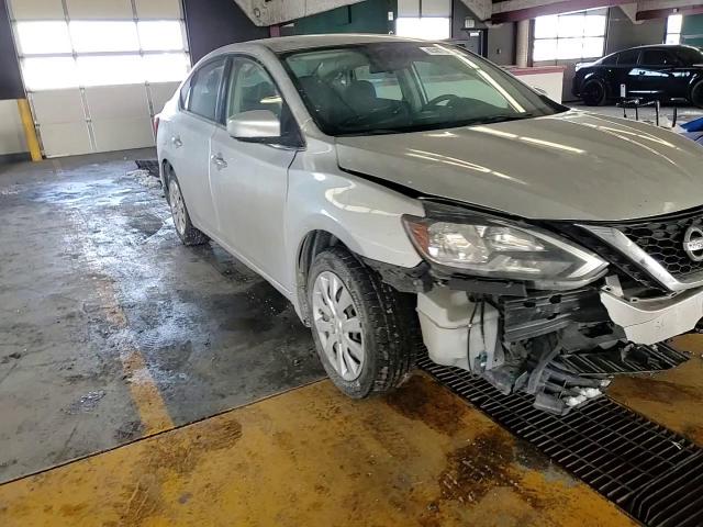 2017 Nissan Sentra - Image 10