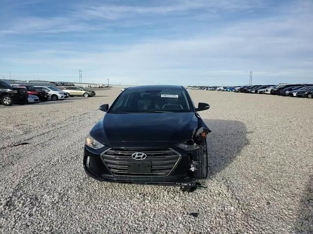 2017 Hyundai Elantra - Image 10