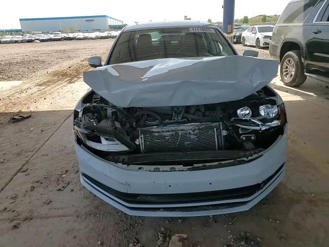 2017 Volkswagen Jetta - Image 11
