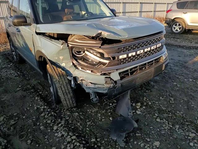 2022 Ford Bronco - Image 11