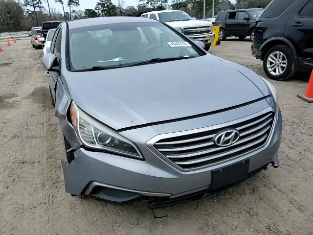 2016 Hyundai Sonata - Image 11