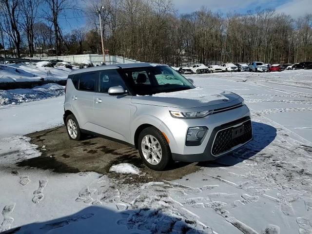 2020 Kia Soul - Image 11
