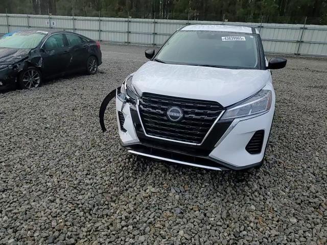 2024 Nissan Kicks - Image 12