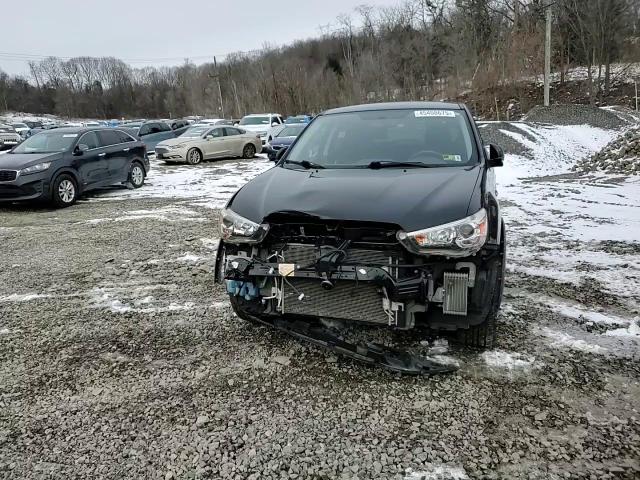 2018 Mitsubishi Outlander - Image 12